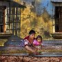 Guatemala - antigua Wash area-mother and girl